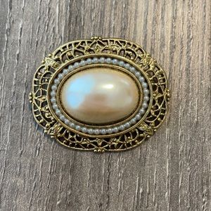 Vintage Faux Pearl and Gold Brooch
